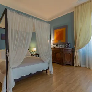 Opera Boutique Florence