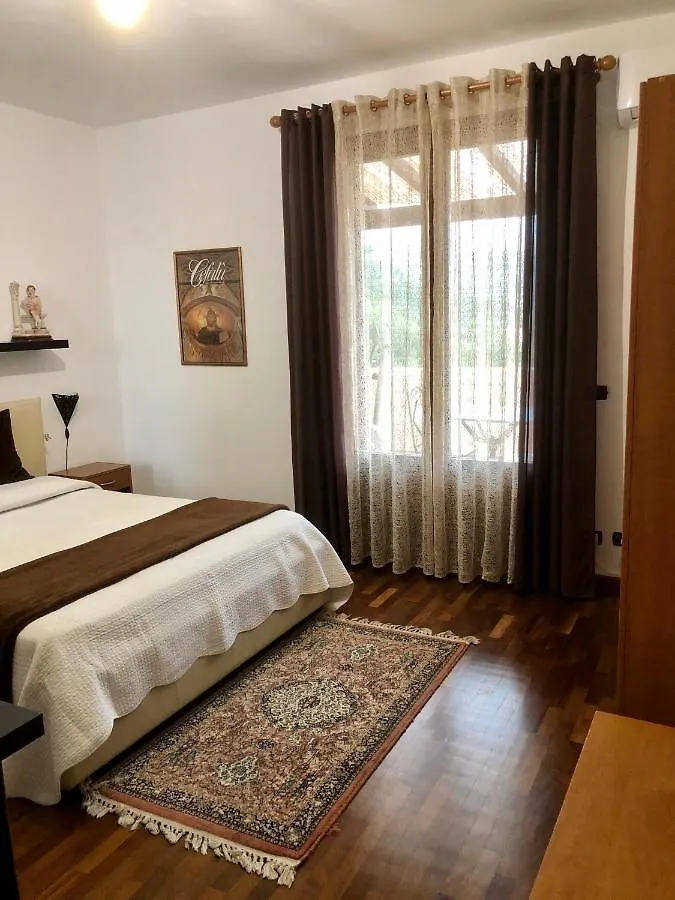 B&B Roomantic & Piscina Idromassaggio Cefalu